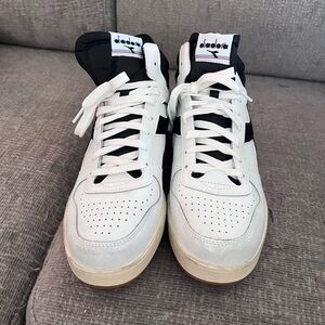 Diadora Men's White and Black High-Top Sneakers